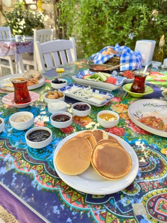 Alaçatı Kavalalı Otel Bed and Breakfast in Alaçatı