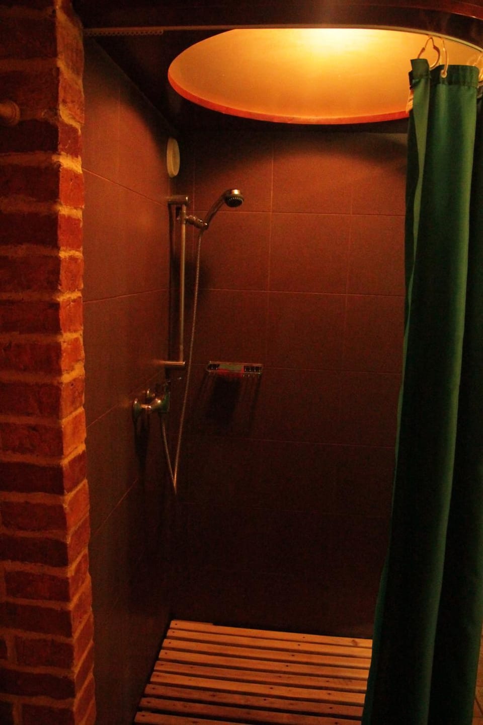 Shower, Spa and wellness centre/facilities