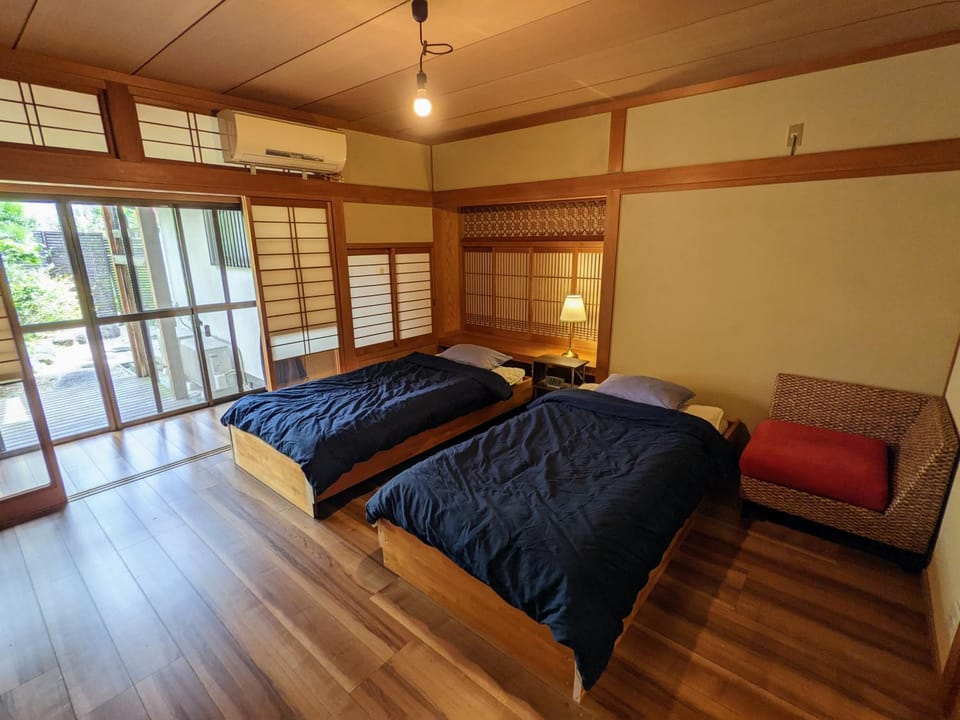 Yuzan apartment Sanjo House in Japan