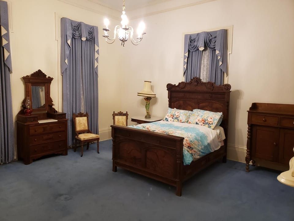 Bed, Bedroom