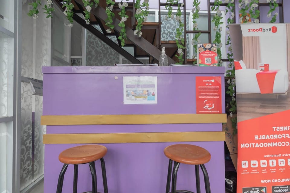 RedDoorz @ Gatot Subroto Street Bandung 3 Bed and Breakfast in Bandung