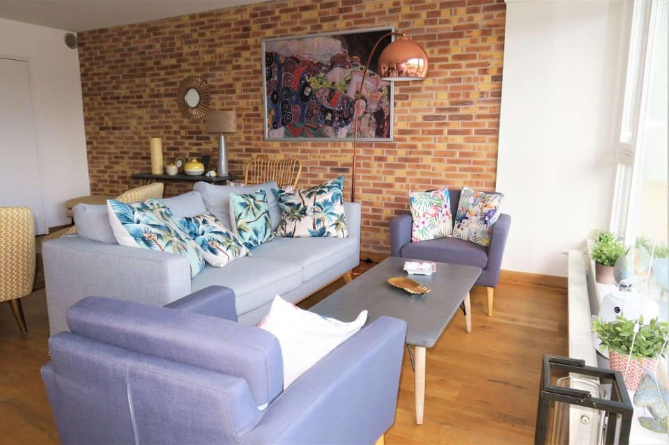 Maison avec Terrasse Superbe Vue Mer plage de Trestraou - ref 907 Villa in Perros-Guirec