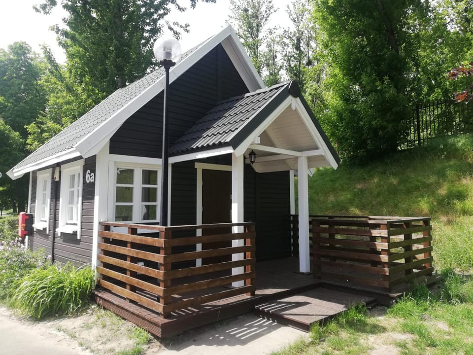 Property building, Natural landscape, Garden view