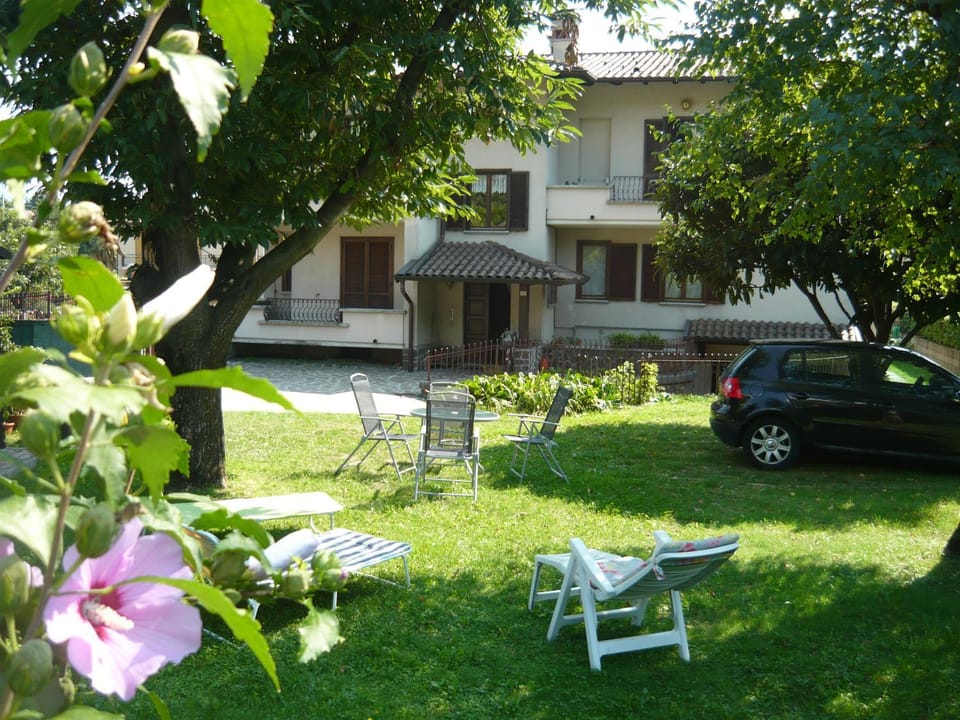 Property building, Patio, Garden