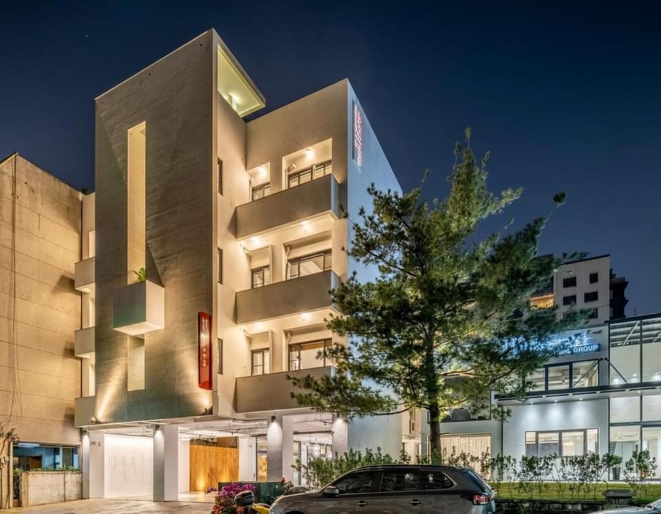 Property building, Night