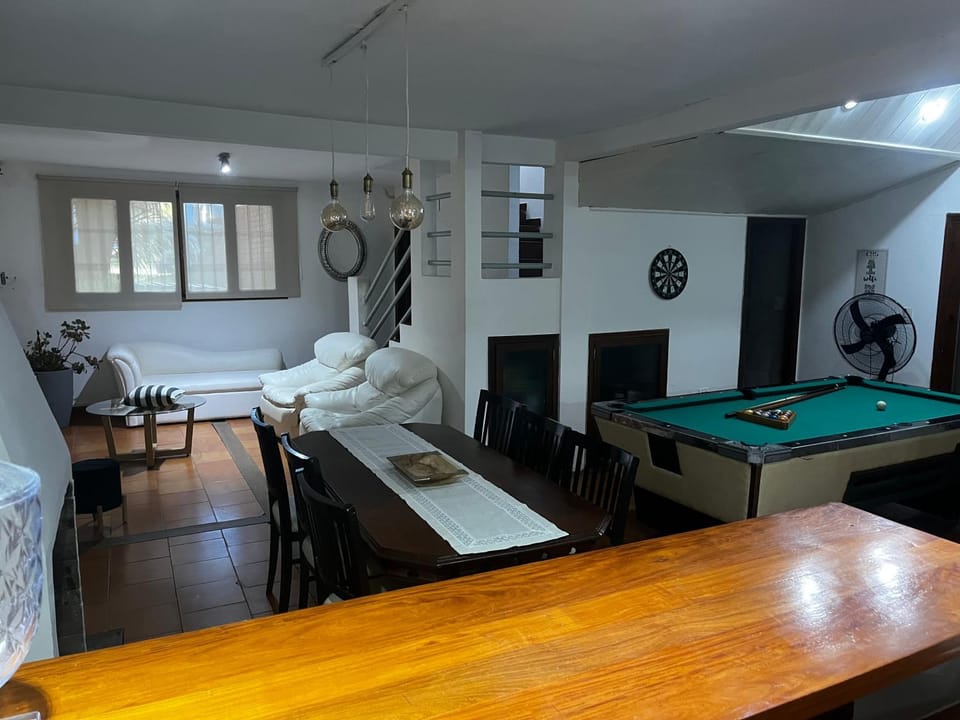 Chalet Gasset House in Mar del Plata