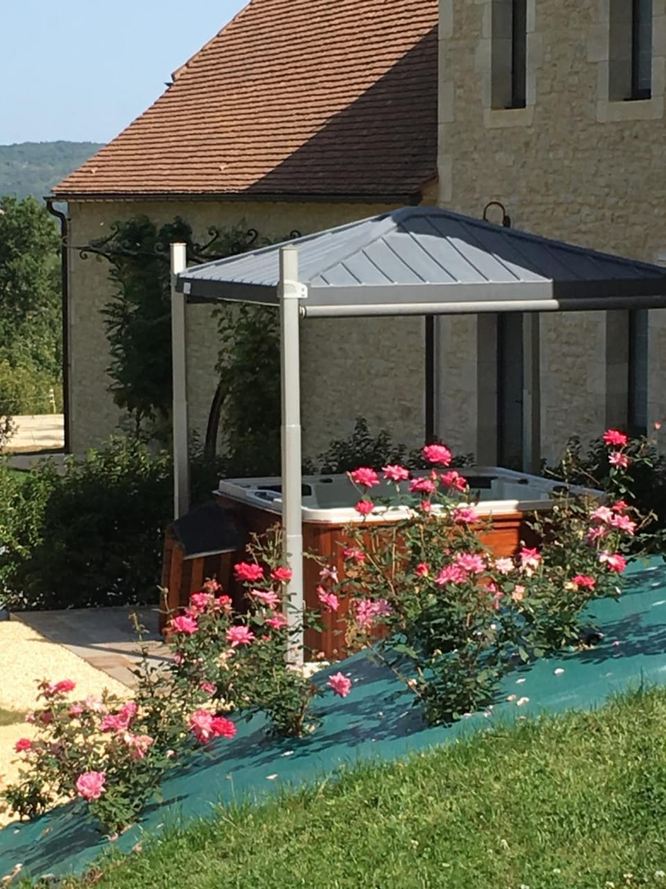 Hot Tub, Garden view