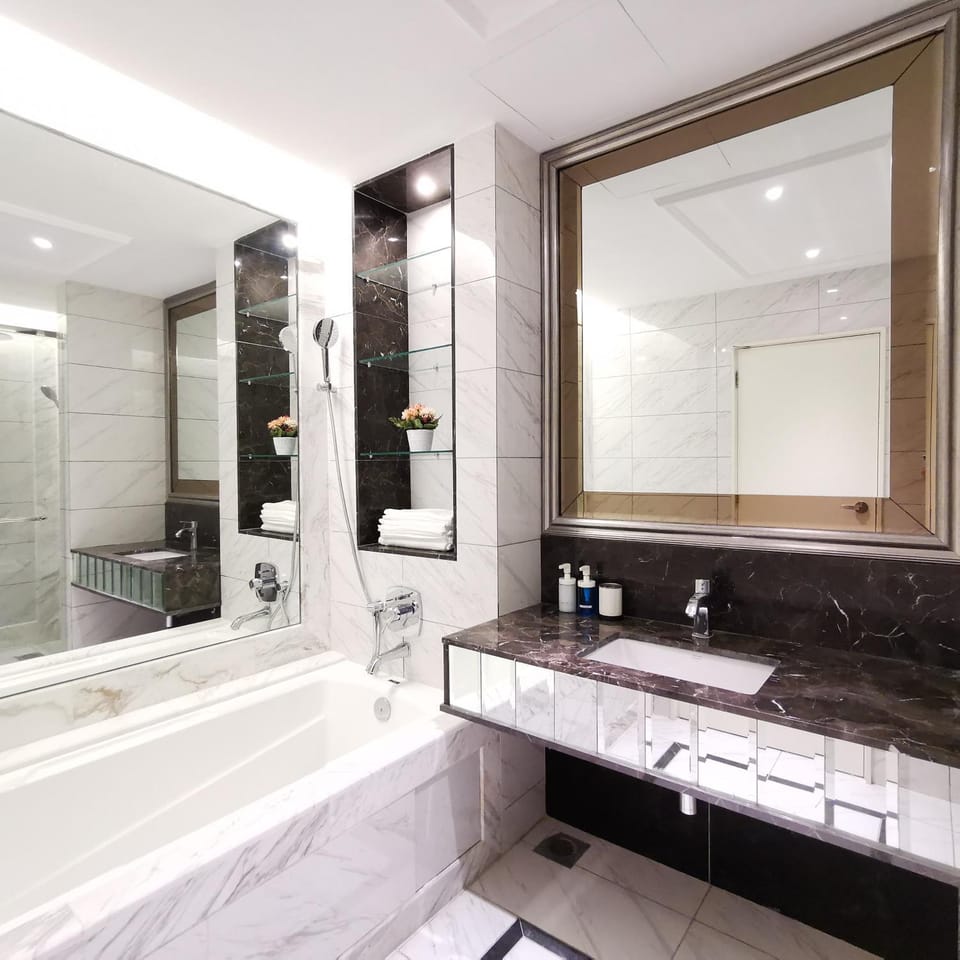 Bathroom, Bath