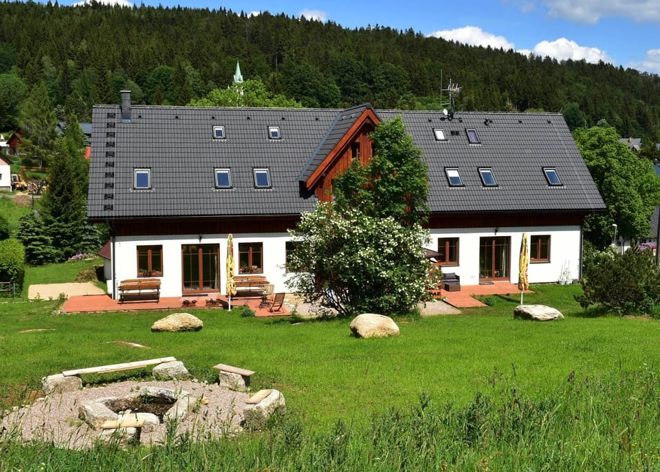 Penzion Jizerská Malina Bed and Breakfast in Lower Silesian Voivodeship