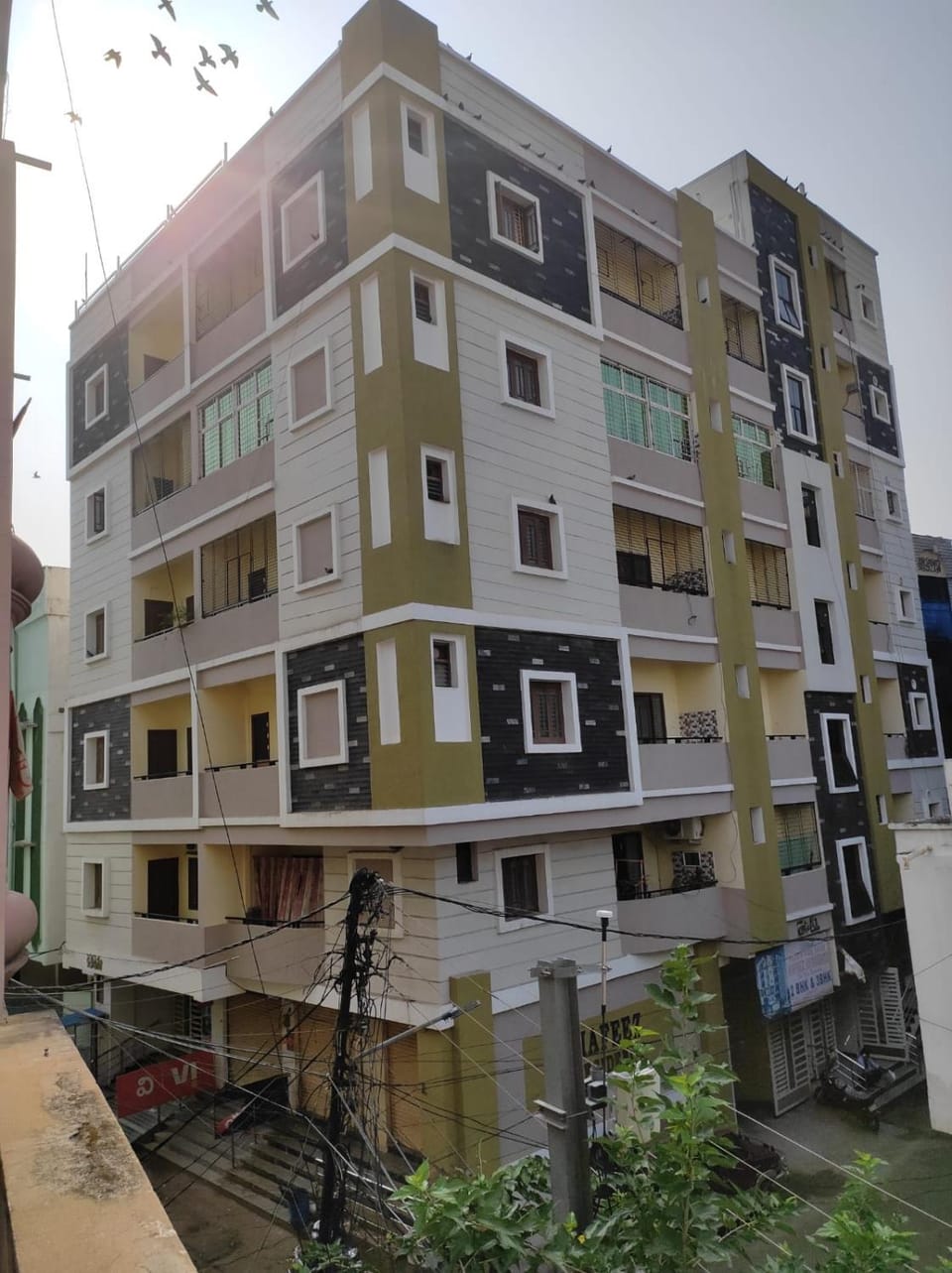 Property building, Day, Neighbourhood, Street view