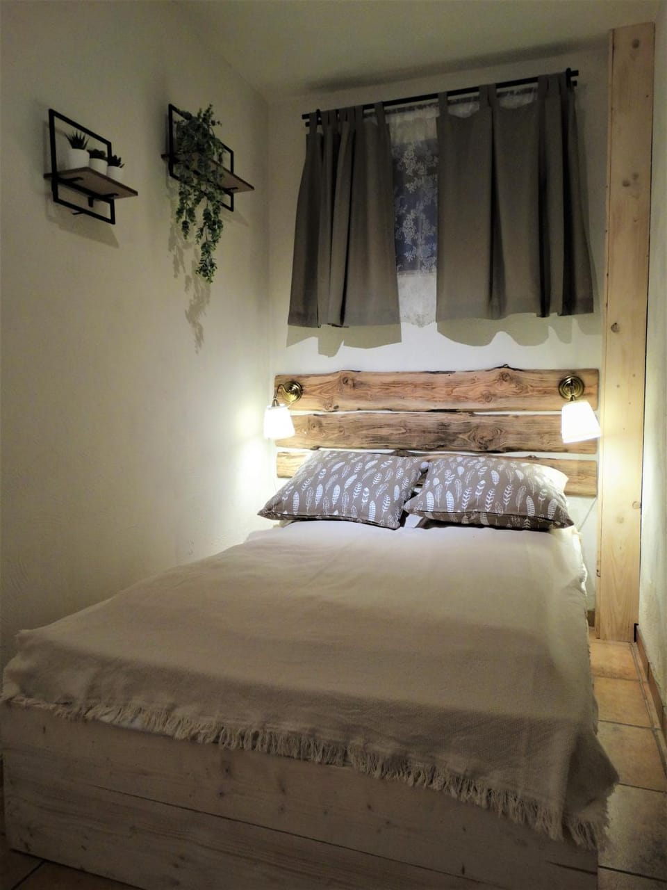 Studio Eveux Apartment in Wallonia, Belgium