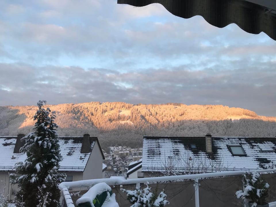 Winter, Balcony/Terrace, Mountain view