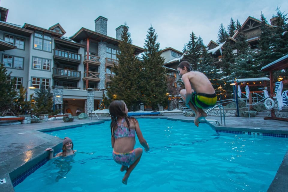 Spring, Swimming pool