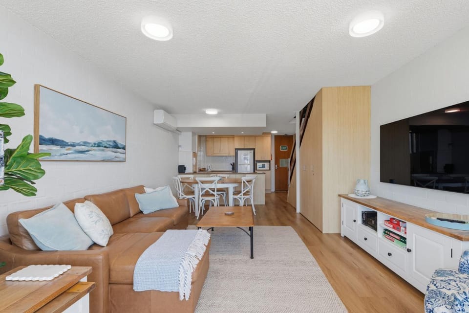 Unit 15 Beachpark Apartments House in Port Macquarie