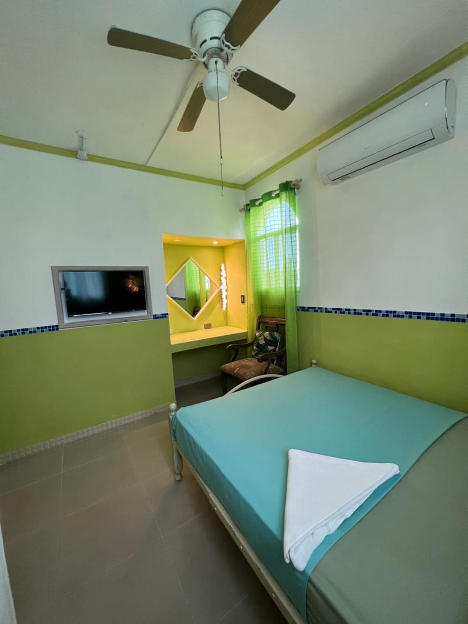 TV and multimedia, Bedroom, air conditioner