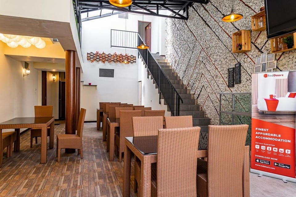 RedDoorz near Alun Alun Bandung 2 Bed and Breakfast in Bandung