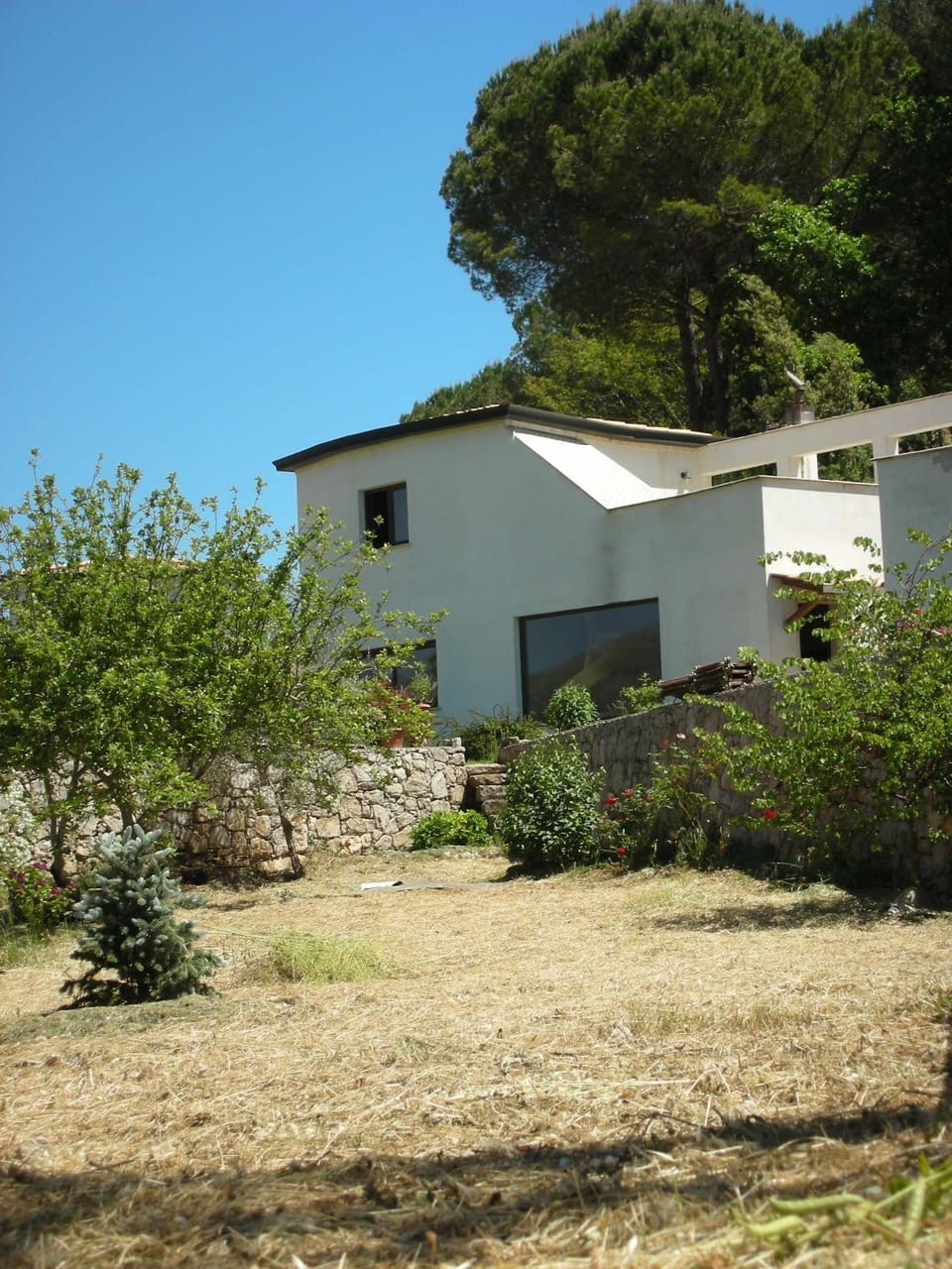 Facade/entrance, Garden, Garden view