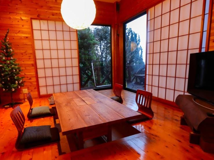 熱海 櫂雲 (Atami-Kaiun) House in Shizuoka Prefecture