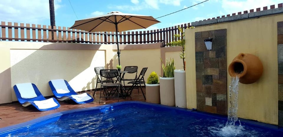 On site, Swimming pool