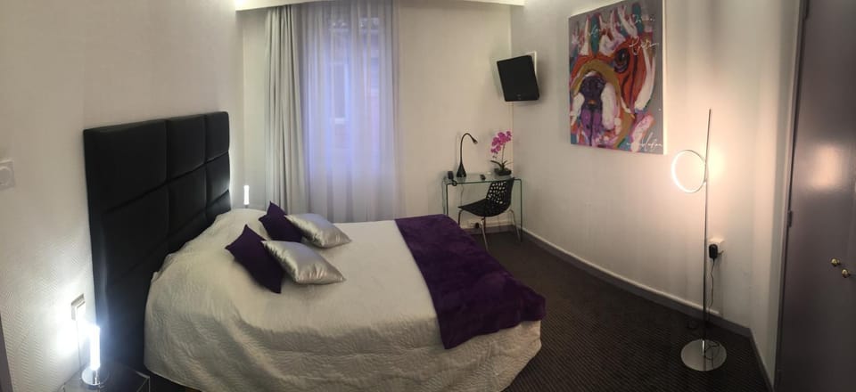 Photo of the whole room, Photo of the whole room