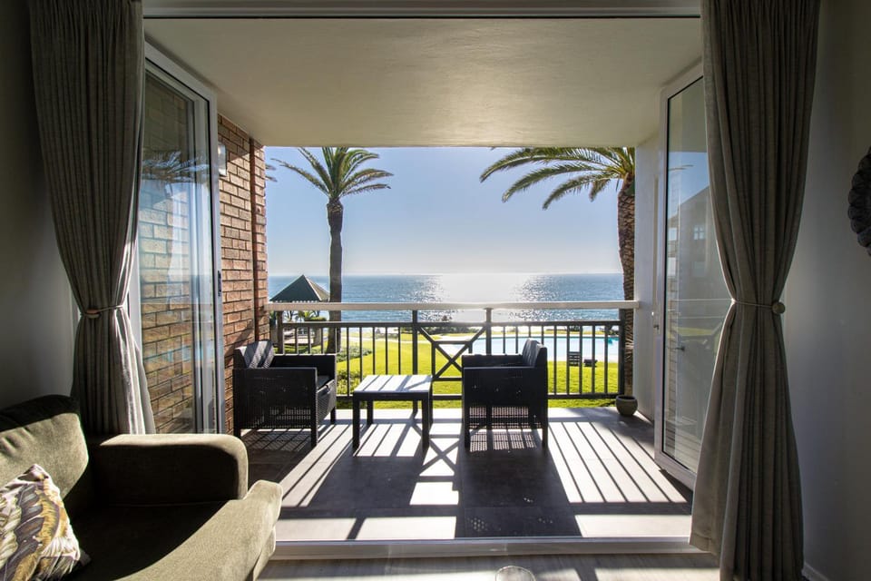 Balcony/Terrace, Seating area, Sea view