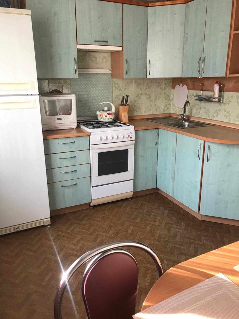 Dining area, minibar, stove, kitchen