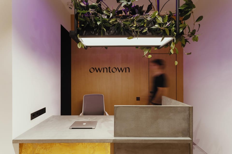 Lobby or reception, Internal: Not applicable to any particular room
