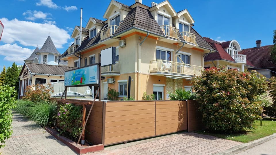 Property building, Garden