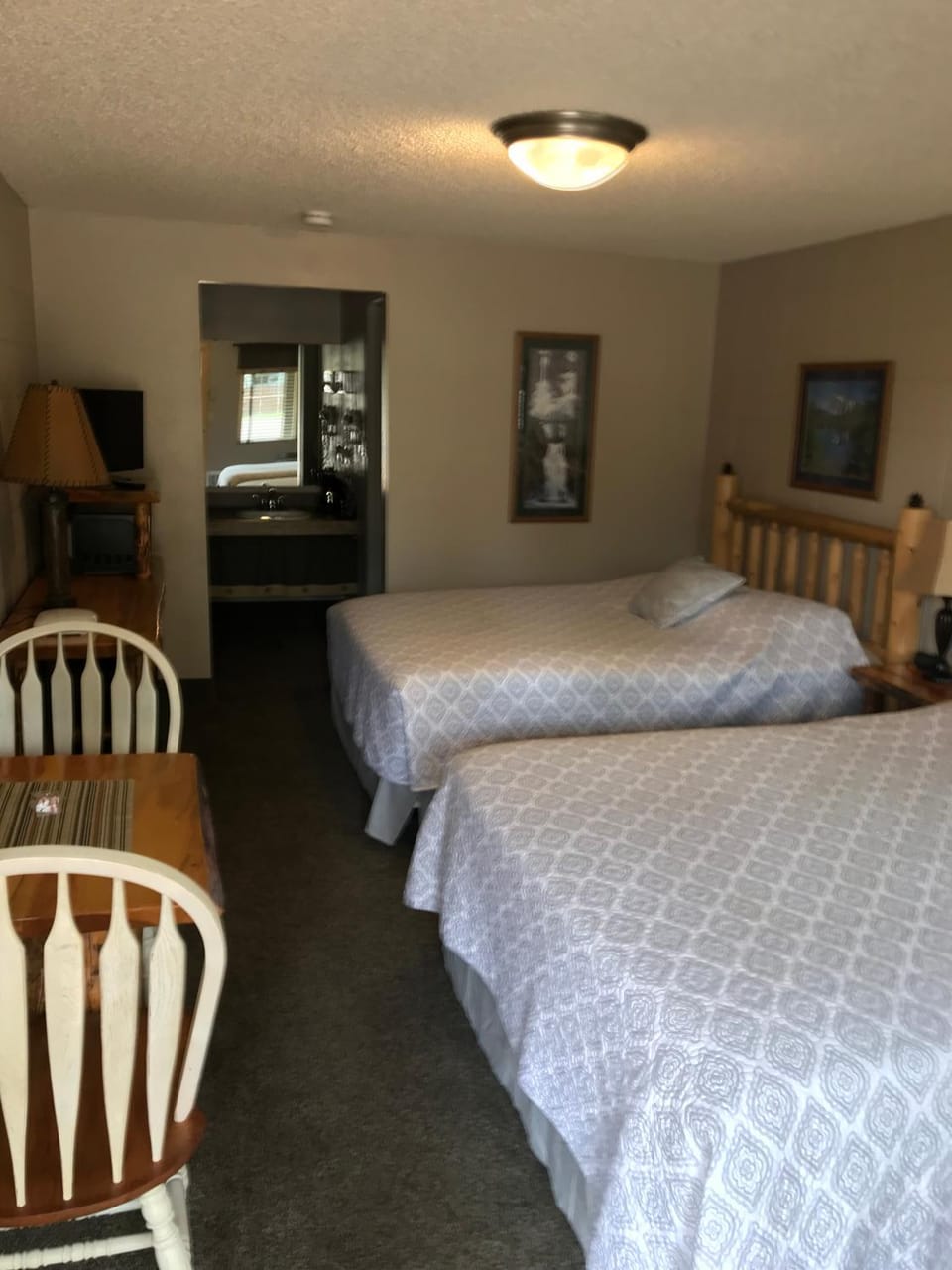 Photo of the whole room