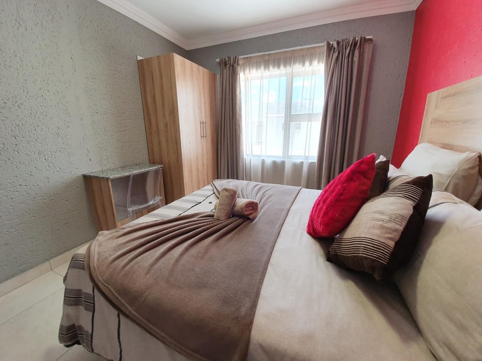 Khayalami Hotel - Standerton Bed and Breakfast in KwaZulu-Natal