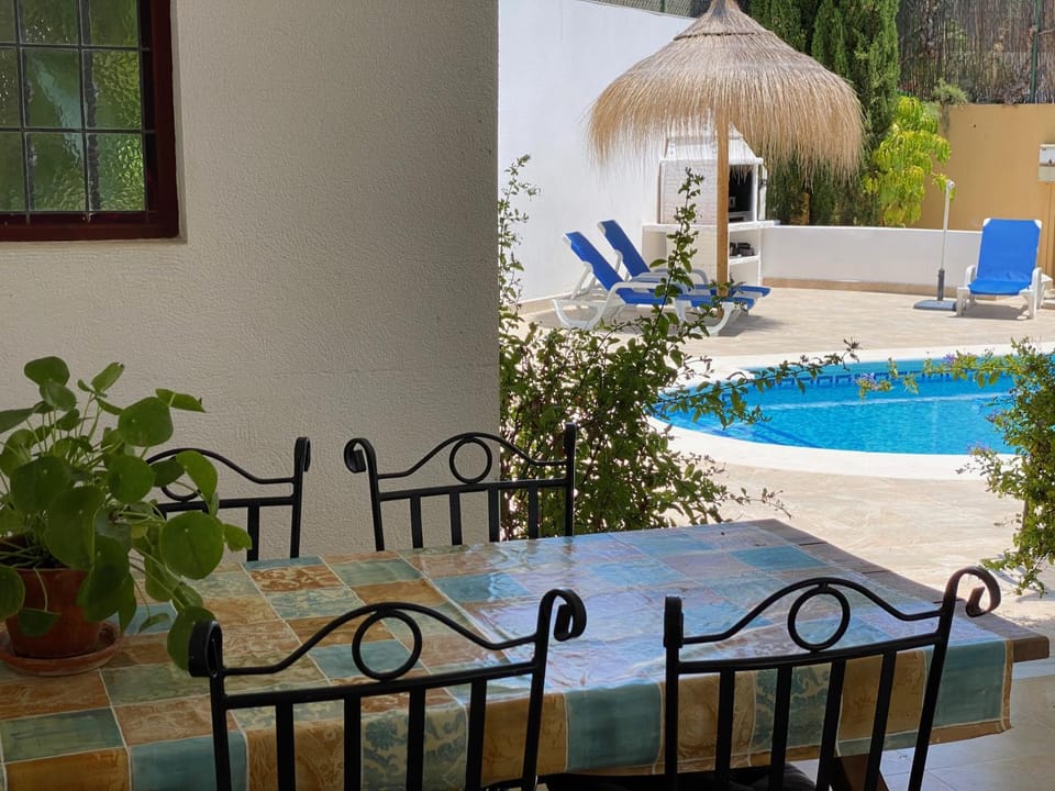 Patio, BBQ facilities, Garden, Balcony/Terrace, Garden view, Pool view, Area and facilities, Swimming pool