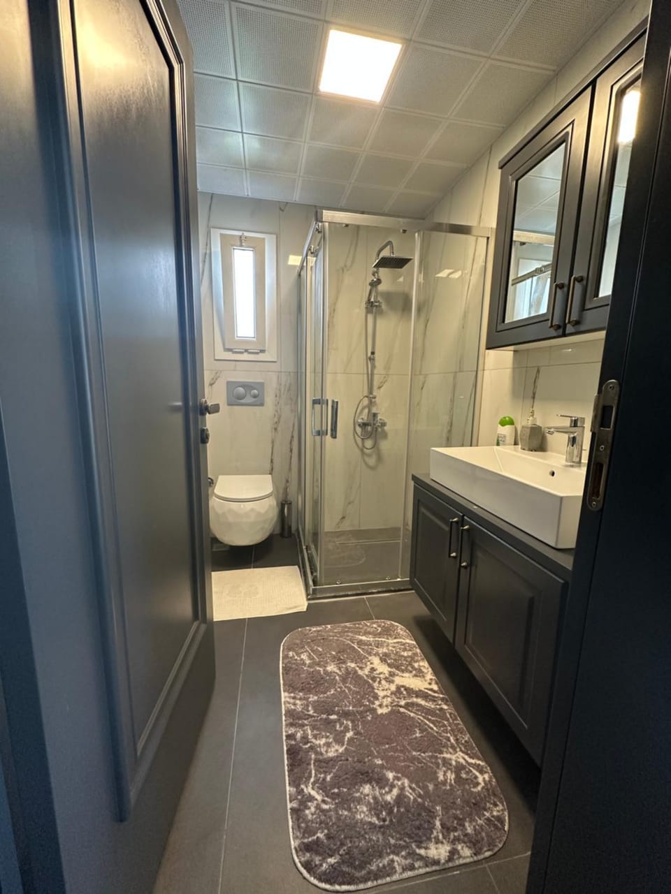 Shower, Toilet, Bathroom