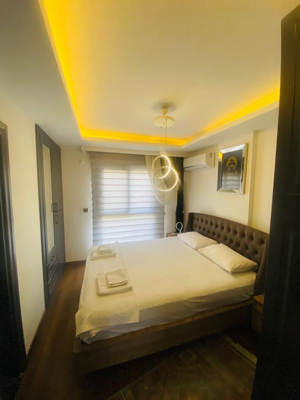 Bed, Photo of the whole room