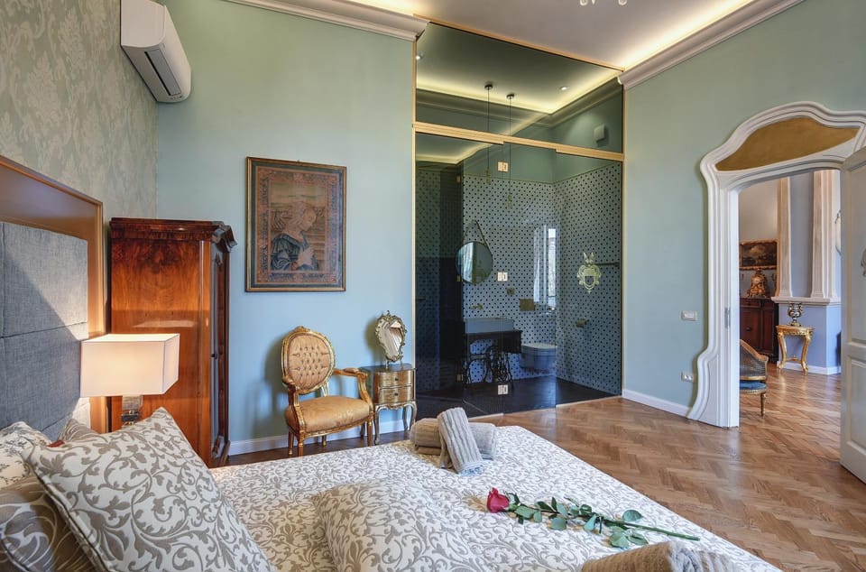 Bathroom, Photo of the whole room, Bedroom