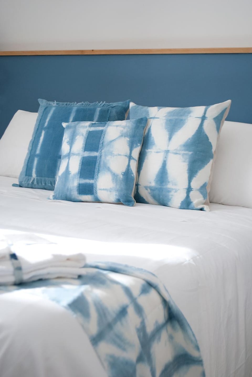 Bed, Decorative detail, Bedroom