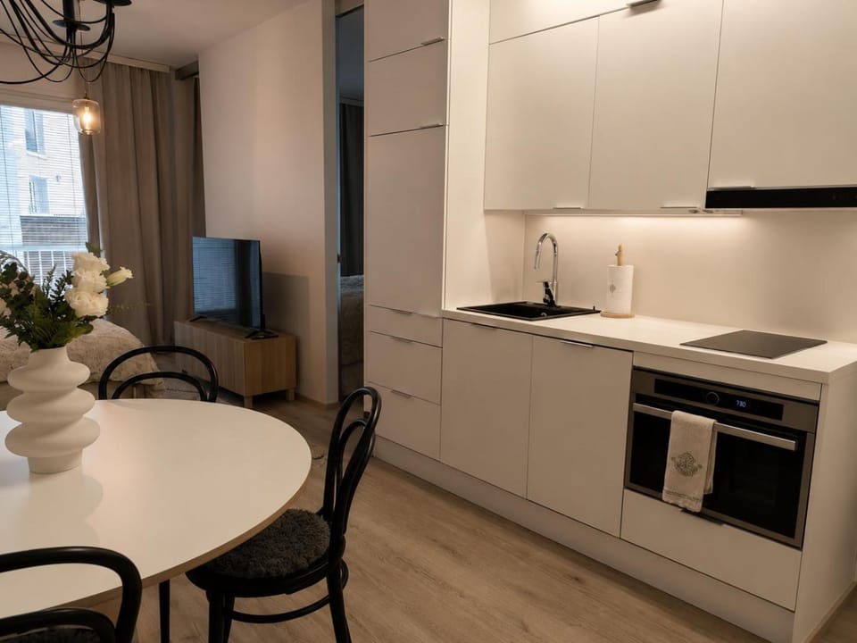 Kitchen or kitchenette, kitchen