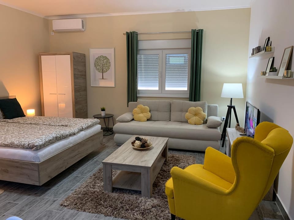 Living room, Bedroom