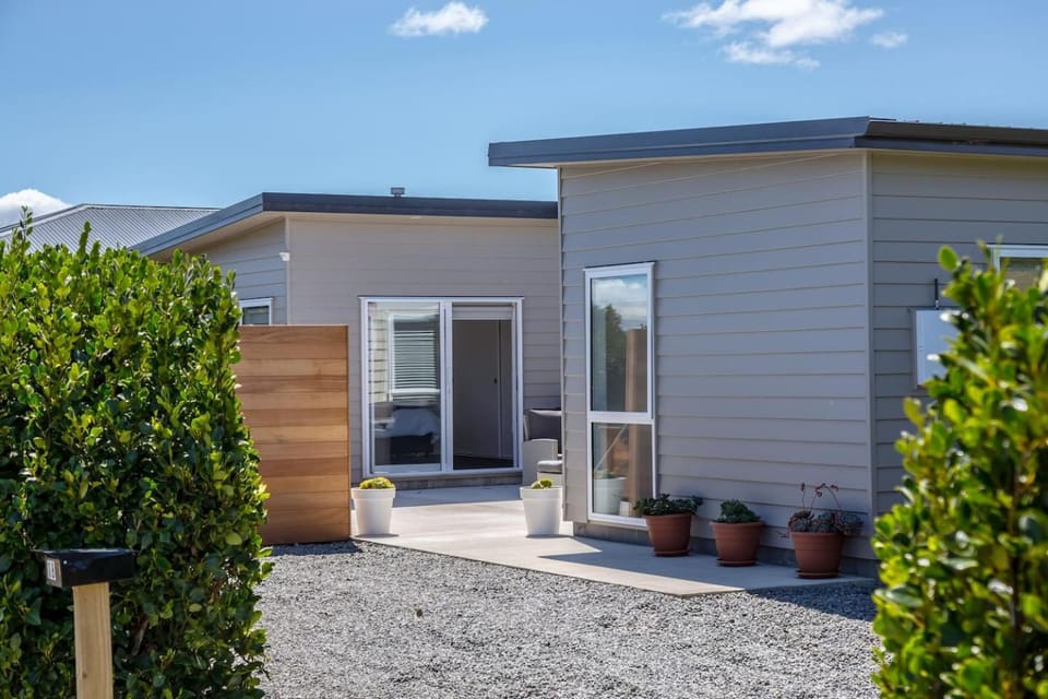 Easy Days Martinborough House in Martinborough