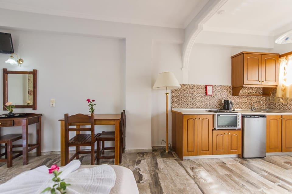 MAKIS STUDIOS Hotel in Corfu, Greece