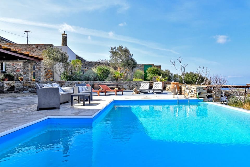 Property building, Seating area, Sea view, Swimming pool, sunbed