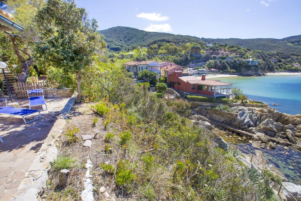 Nearby landmark, Day, Natural landscape, Beach, Mountain view, Sea view