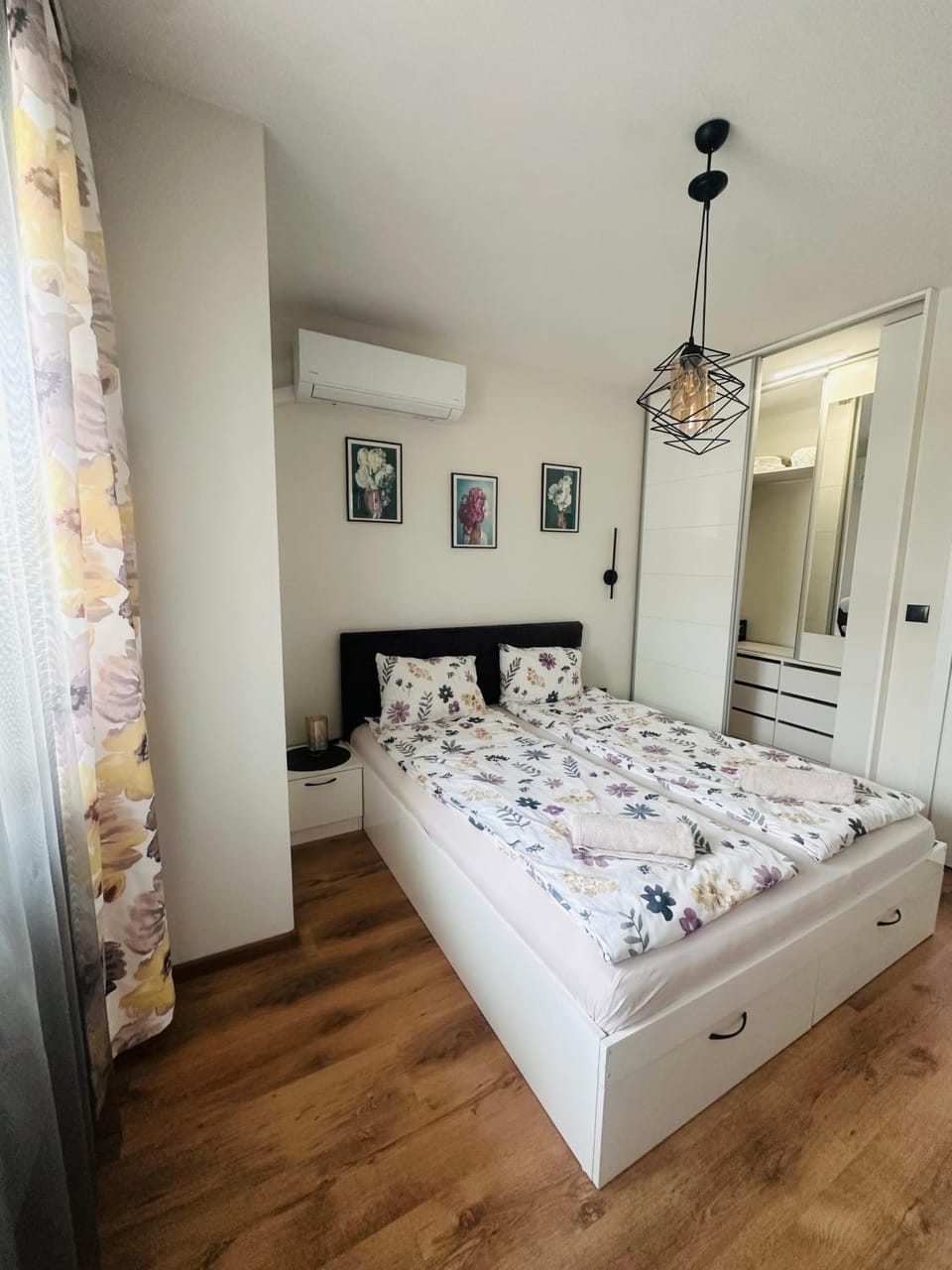 JOY Apartament Burgas Center & FREE parking Apartment in Burgas