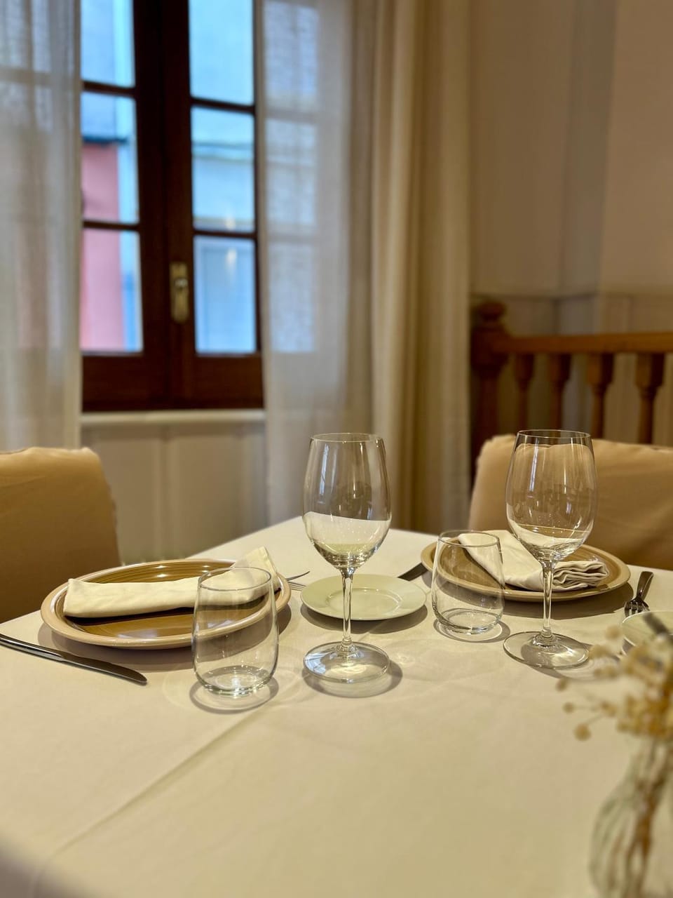 Restaurant/places to eat, Dining area
