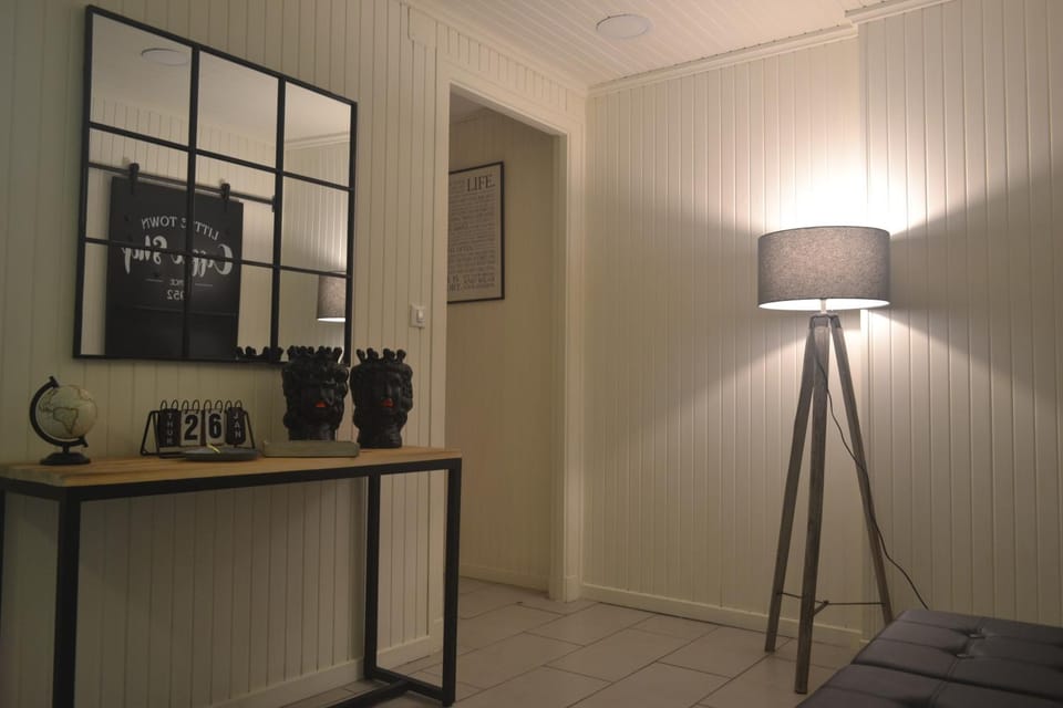 Lobby or reception, On site