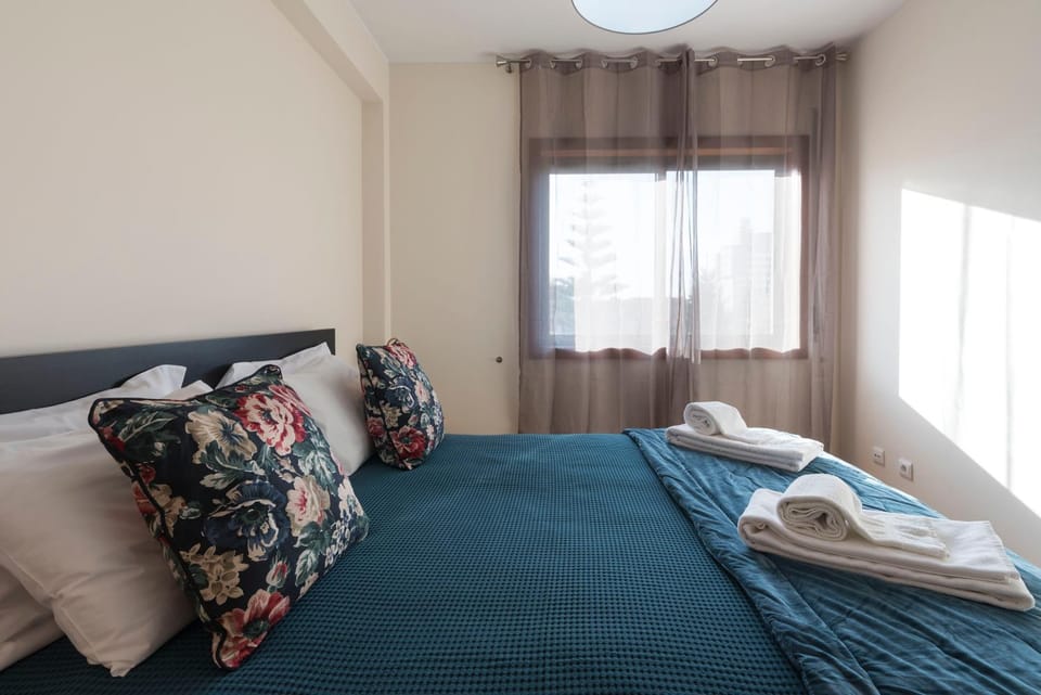 LovelyStay - Homey Feeling Flat w/ Free Parking Apartment in Porto