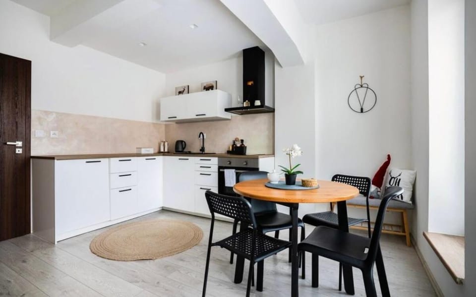 Kitchen or kitchenette, Seating area, Dining area, dishwasher, oven, stove