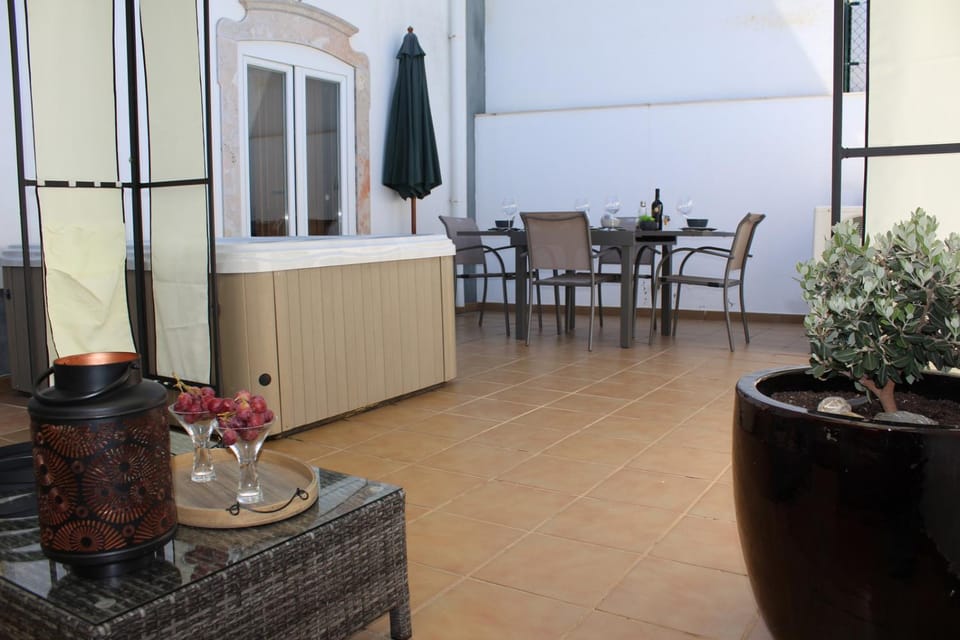 Patio, Balcony/Terrace