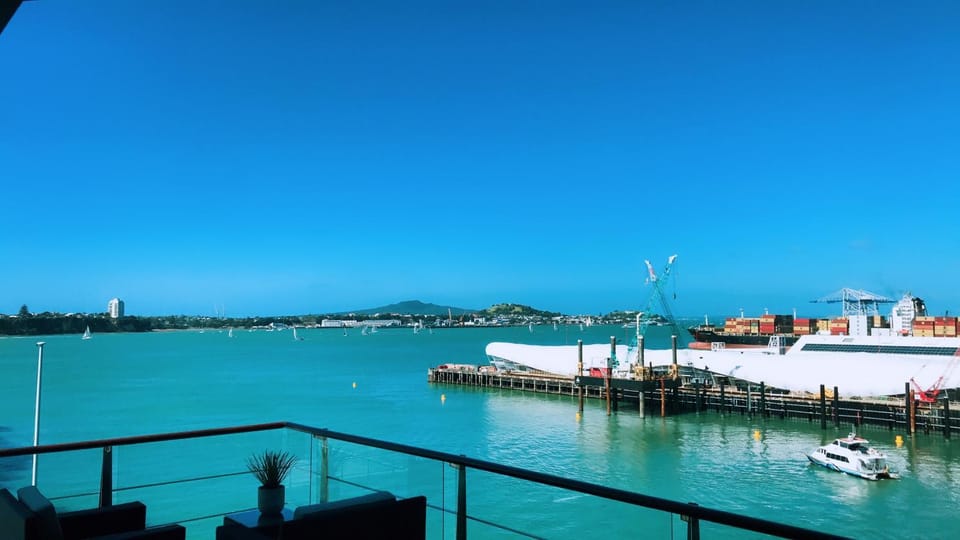 All New Lux Panoramic Sea-view Penthouse on Princes Wharf! The Heart of Auckland CBD! Free Parking! Apartment in Auckland