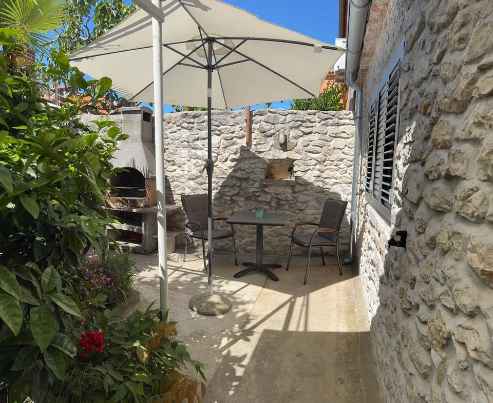 Patio, Day, Balcony/Terrace, Seating area, Garden view