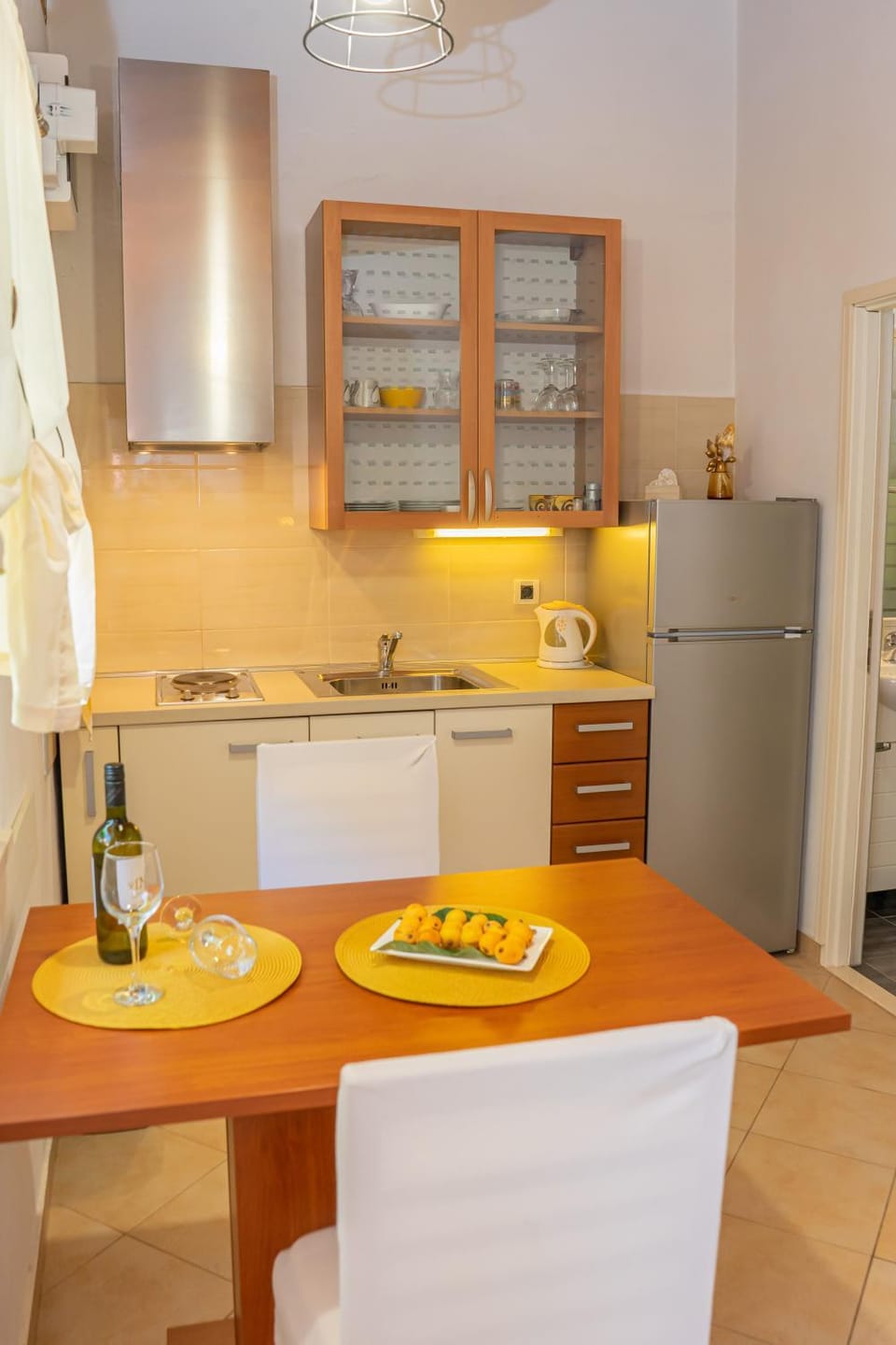 Kitchen or kitchenette, Seating area